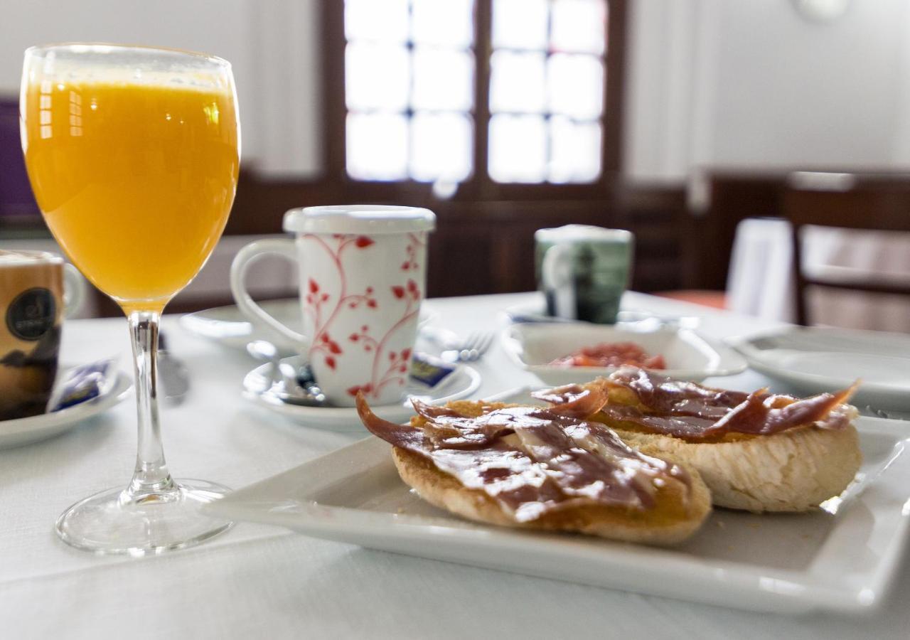 Hotel Plateria Ecija Luaran gambar