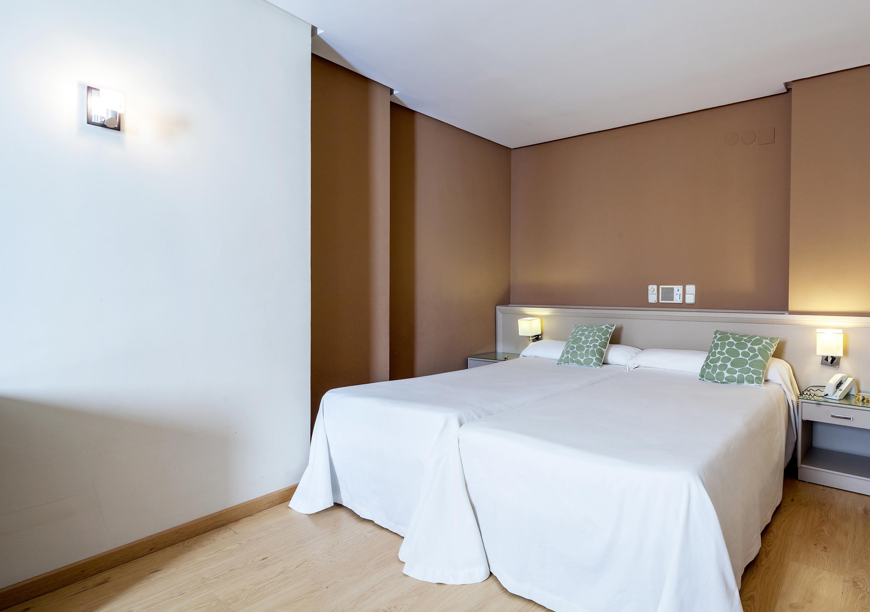 Hotel Plateria Ecija Luaran gambar