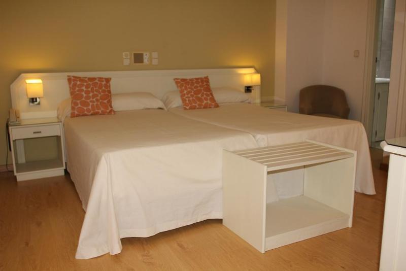 Hotel Plateria Ecija Luaran gambar